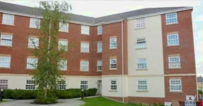 2 Bedroom Flat To Rent In Birkby Close, Hamilton, Leicester LE5