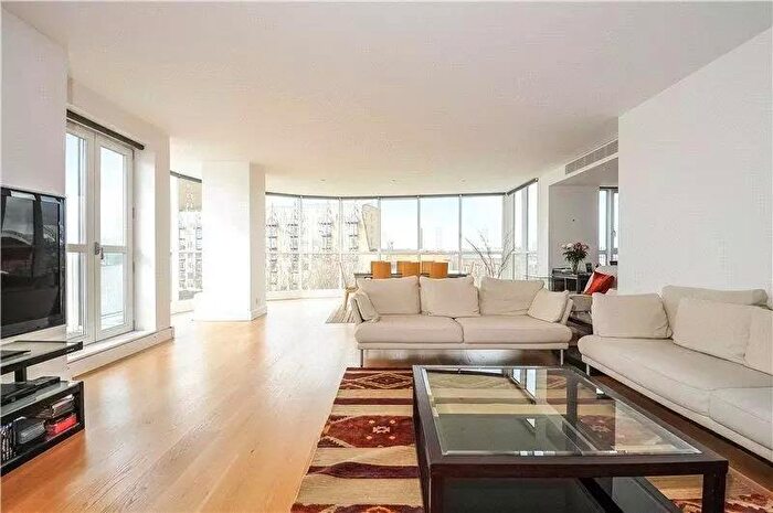 2 Bedroom Apartment To Rent In Belgrave Court, Westferry Circus, London, E14