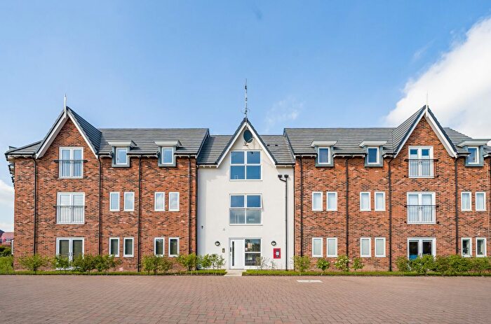 2 Bedroom Flat For Sale In Reaseheath Way, Henhull, Nantwich, CW5