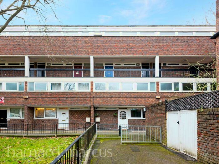 3 Bedroom Duplex To Rent In Marlborough Road, Archway, N19