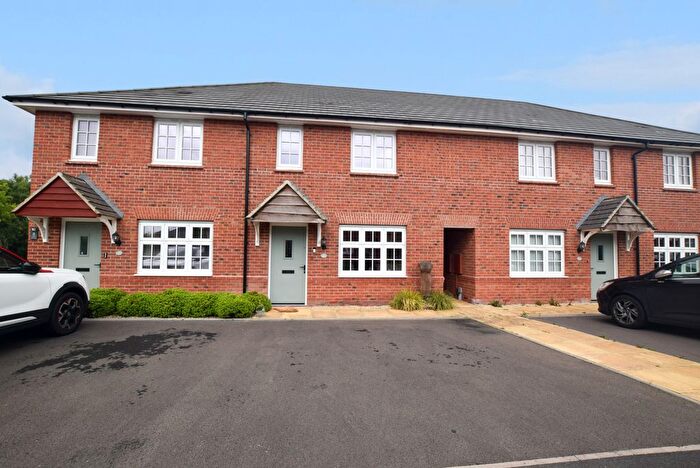 3 Bedroom Terraced House For Sale In George Wynn Way, Priorslee, Telford, Yb., TF2