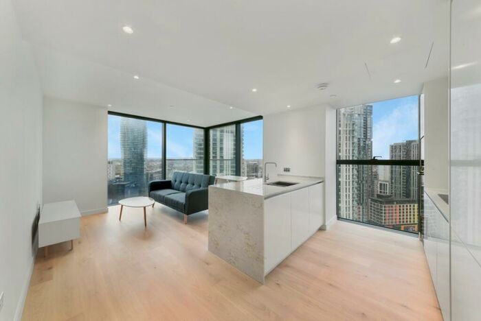 1 Bedroom Apartment To Rent In Hampton Tower, South Quay Plaza, Canary Wharf, E14