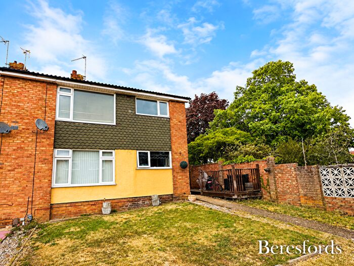2 Bedroom Maisonette To Rent In Suffolk Close, CO4