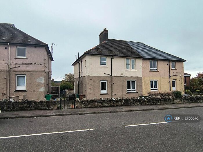 2 Bedroom Flat To Rent In Lochleven Road, Lochore, KY5