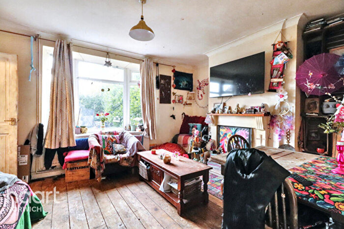 3 Bedroom Terraced House For Sale In Barrett Road, Norwich, NR1