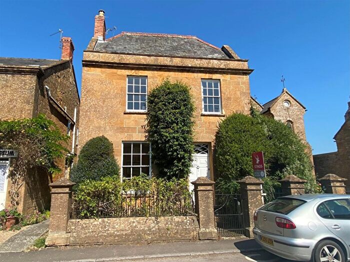 5 Bedroom Property For Sale In South Street, Montacute, TA15
