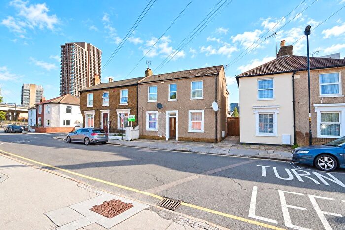1 Bedroom Flat For Sale In Church Road, Central Croydon, Croydon, CR0