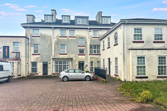 2 Bedroom Flat For Sale In Montpellier Crescent, New Brighton, Wallasey, CH45