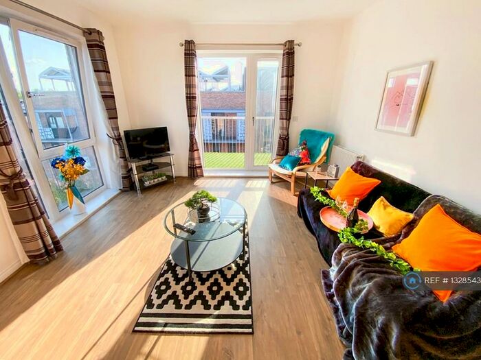 2 Bedroom Flat To Rent In Houston Court, Campbell Park, Milton Keynes, MK9