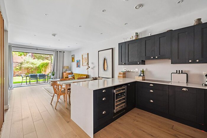 4 Bedroom Terraced House For Sale In Caird Street, London, W10