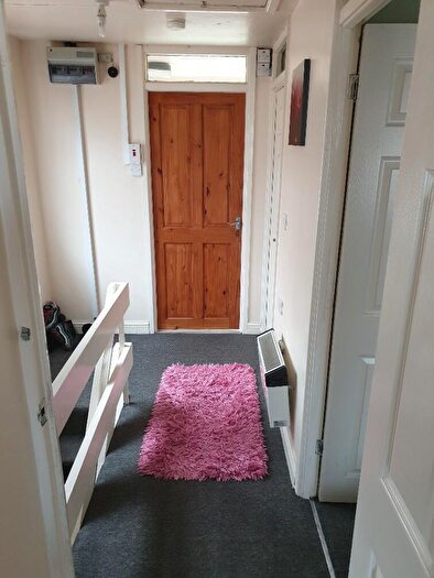 2 Bedroom Flat To Rent In Church Road, Birmingham, B13