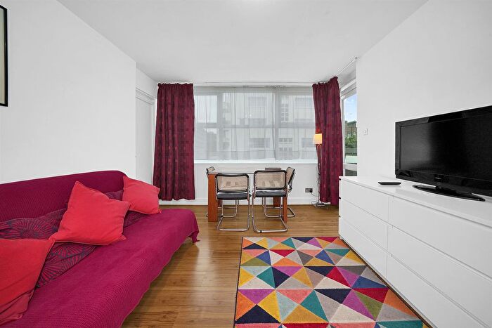 1 Bedroom Flat To Rent In Kensington Church Street, London, W8