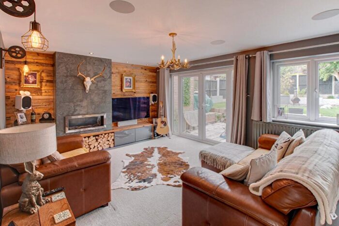 4 Bedroom Detached House For Sale In Miller Close, Bromsgrove, Worcestershire, B60