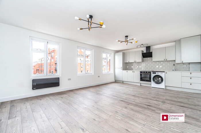 1 Bedroom Flat To Rent In Holloway Road, London, N7