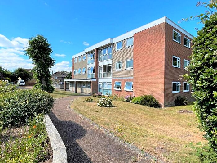1 Bedroom Flat For Sale In Cockerell Rise, East Cowes, PO32