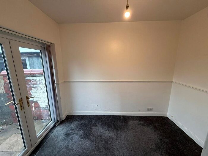 2 Bedroom End Terrace House To Rent In Lincoln Road, Blackburn, BB1