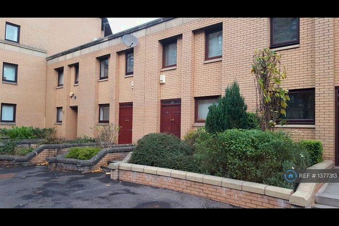 4 Bedroom Terraced House To Rent In Parsonage Square, Glasgow, G4