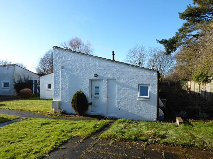 1 Bedroom Bungalow To Rent In Parneleys, Milton Keynes, MK10