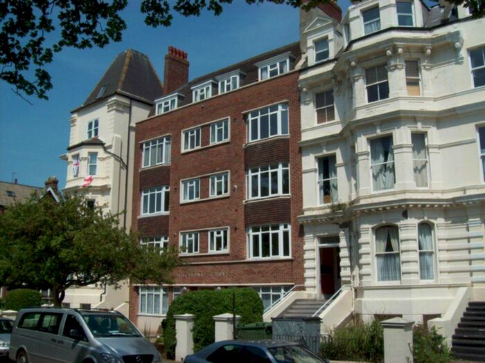 2 Bedroom Flat To Rent In Castle Hill Avenue, Folkestone, CT20