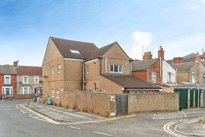 2 Bedroom Flat To Rent In Curtis Street, Swindon, SN1
