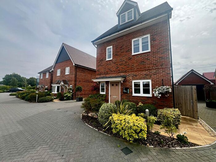 3 Bedroom House To Rent In Burton Agnes Avenue, Didcot, OX11
