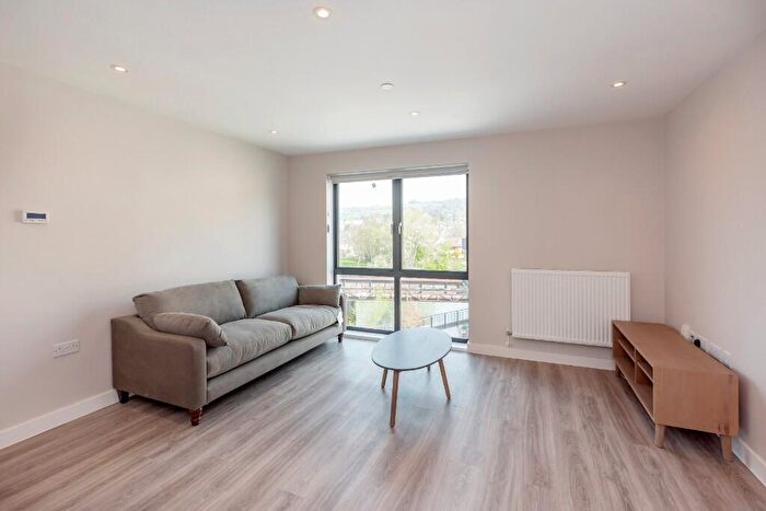 1 Bedroom Apartment To Rent In Roseberry Road, Bath, Somerset, BA2