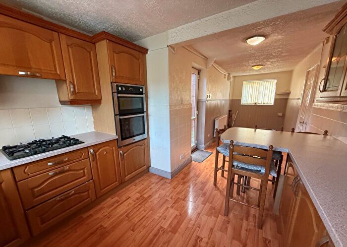 3 Bedroom Property To Rent In Barns Lane, Walsall, WS4