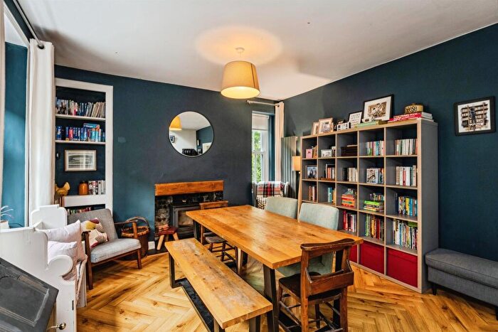 4 Bedroom Detached House For Sale In Western Road, Clydach, Swansea, SA6