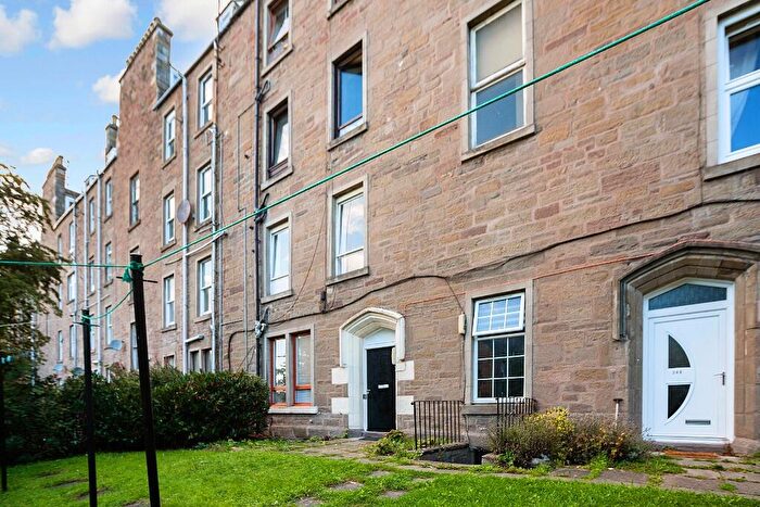 3 Bedroom Flat To Rent In Constitution Road, City Centre, Dundee, DD1