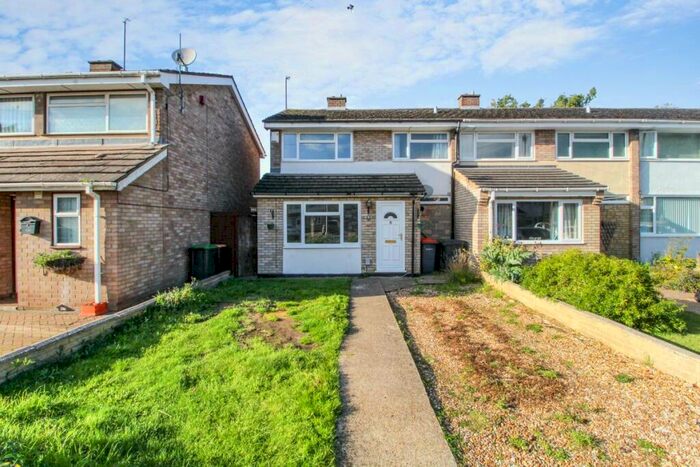 3 Bedroom End Of Terrace House To Rent In Manor Close, Kempston, Bedford, MK42