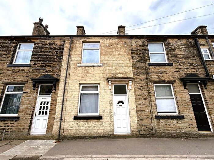 3 Bedroom Terraced House For Sale In Terry Road, Low Moor, Bradford, BD12