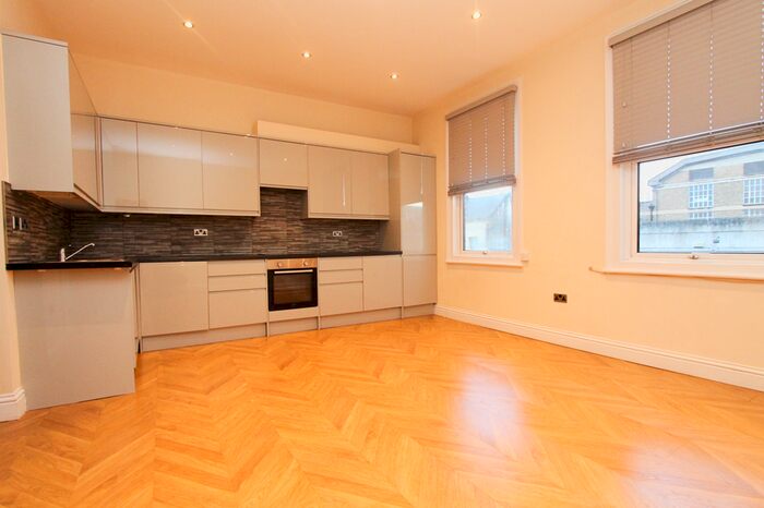 1 Bedroom Flat To Rent In Merton High Street, Colliers Wood, London, SW19