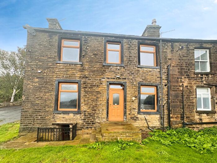 2 Bedroom Semi-Detached House To Rent In Saville Lane, Brighouse, HD6