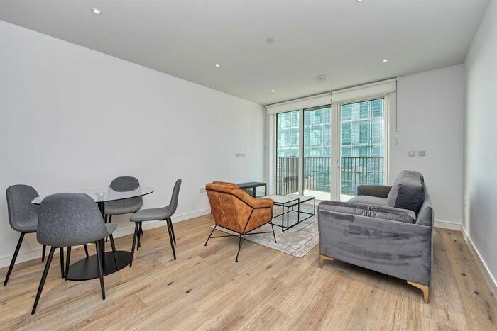 1 Bedroom Flat To Rent In Iris House, The Green Quarter, UB1