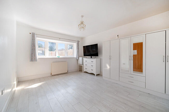6 Bedroom Detached House For Sale In Westminster Drive, Kings Heath, Birmingham, B14