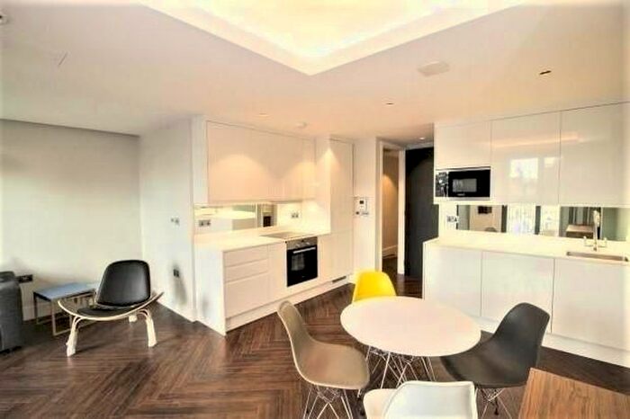 2 Bedroom Flat To Rent In Penrose Street, Elephant Amp; Castle, London, SE17