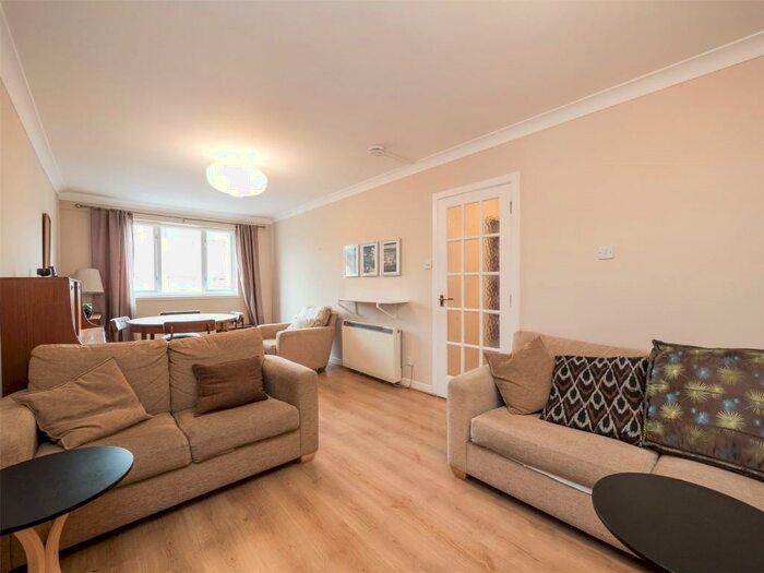2 Bedroom Apartment To Rent In Hawthornden Place, Leith, Edinburgh, EH7