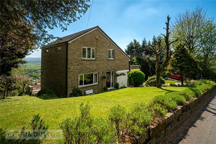 4 Bedroom Detached House For Sale In Taylor Lane, Golcar, Huddersfield, West Yorkshire, HD7