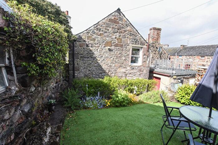 2 Bedroom Semi Detached House For Sale In High Street, Newburgh, Cupar, KY14