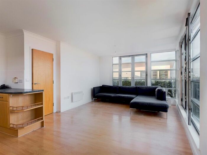 2 Bedroom Flat To Rent In Charlesmere Gardens, Thames Reach, London, SE28