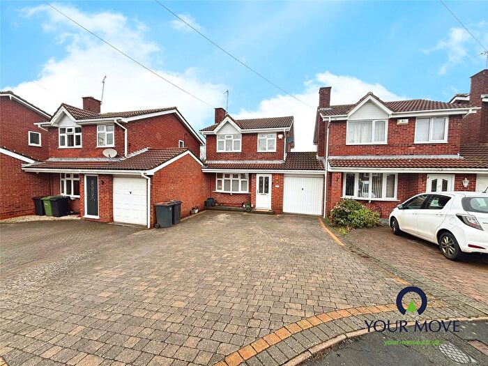 3 Bedroom Link Detached House For Sale In Hilliard Close, Bedworth, Warwickshire, CV12