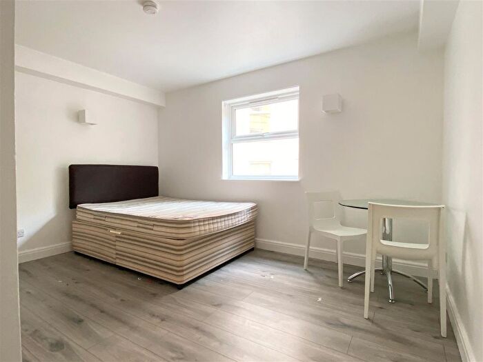 Studio To Rent In Howard Place, Brighton, BN1