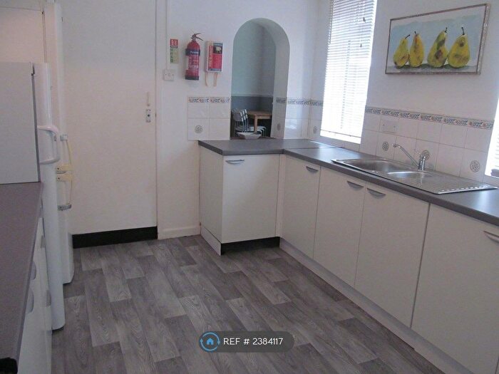 4 Bedroom Terraced House To Rent In Deans Walk, Gloucester, GL1