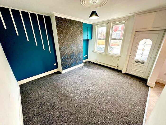 3 Bedroom Terraced House To Rent In Stanley Road, Leeds, LS9