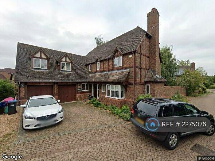 5 Bedroom Detached House To Rent In Luxborough Grove, Milton Keynes, MK4