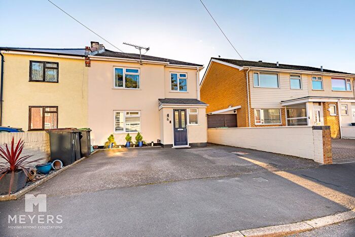 4 Bedroom Semi Detached House For Sale In Fitzmaurice Road, Christchurch, BH23