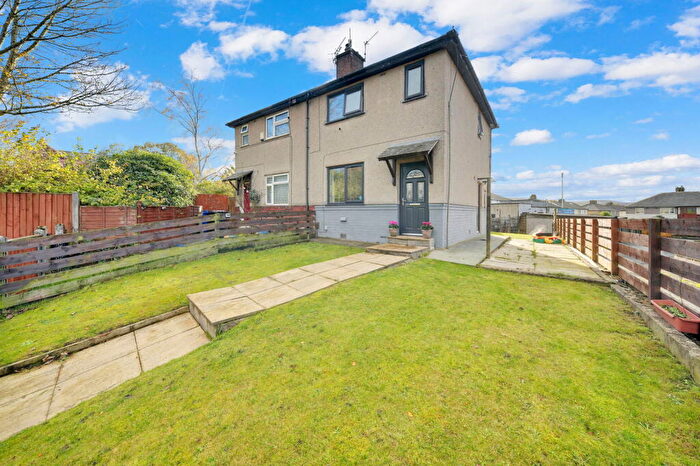 2 Bedroom Semi Detached House For Sale In Tadema Grove, Burnley, BB11