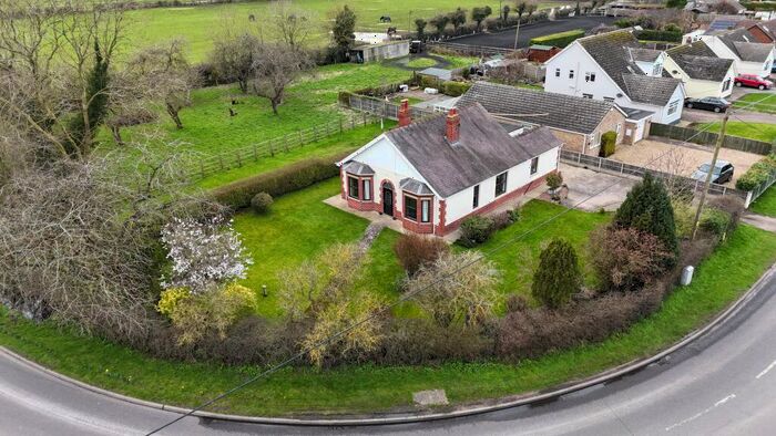 3 Bedroom Bungalow For Sale In Lincoln Road, Welton, LN2