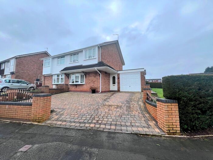 3 Bedroom Semi-Detached House To Rent In Beaudesert, Chase Terrace, Burntwood, WS7