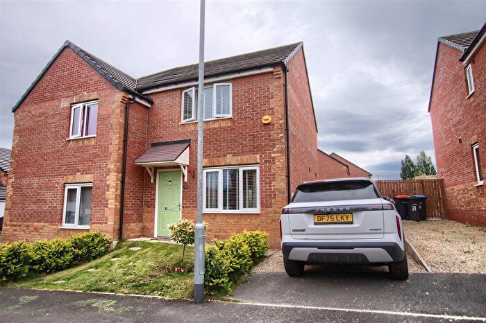 2 Bedroom Semi-Detached House For Sale In Claydon Avenue, Middlesbrough, TS5
